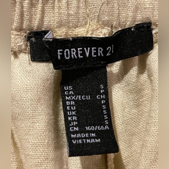Forever 21 Khaki Pants small - Picture 2 of 3